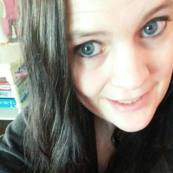 Meet your Posher, Ashley - Picture 1 of 1